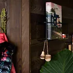 Aislamiento, Luxus Faház * Zalaegerszeg