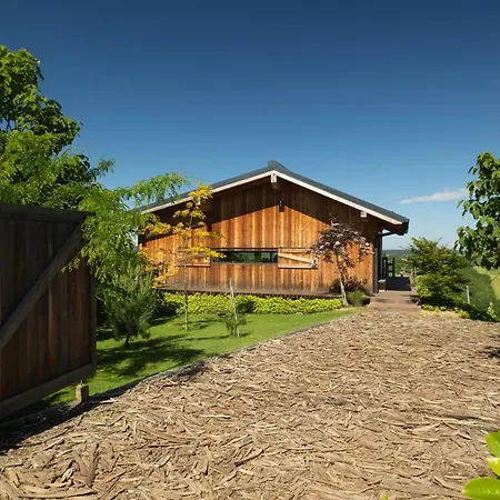 Aislamiento, Luxus Fahaz זלאגרסג