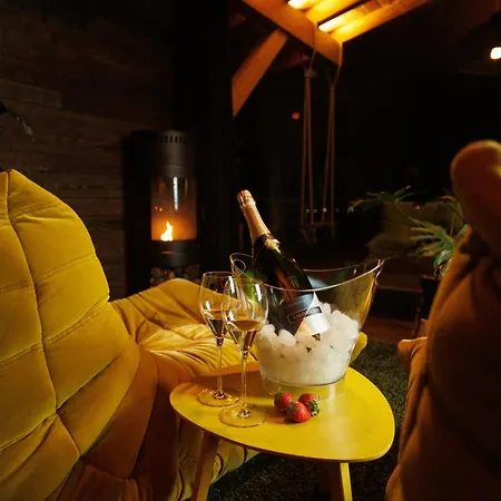 Aislamiento, Luxus Fahaz זלאגרסג