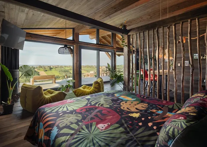 Aislamiento, Luxus Fahaz וילה